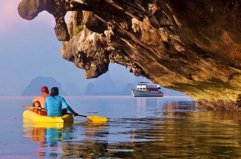 Hong Sea Canoe